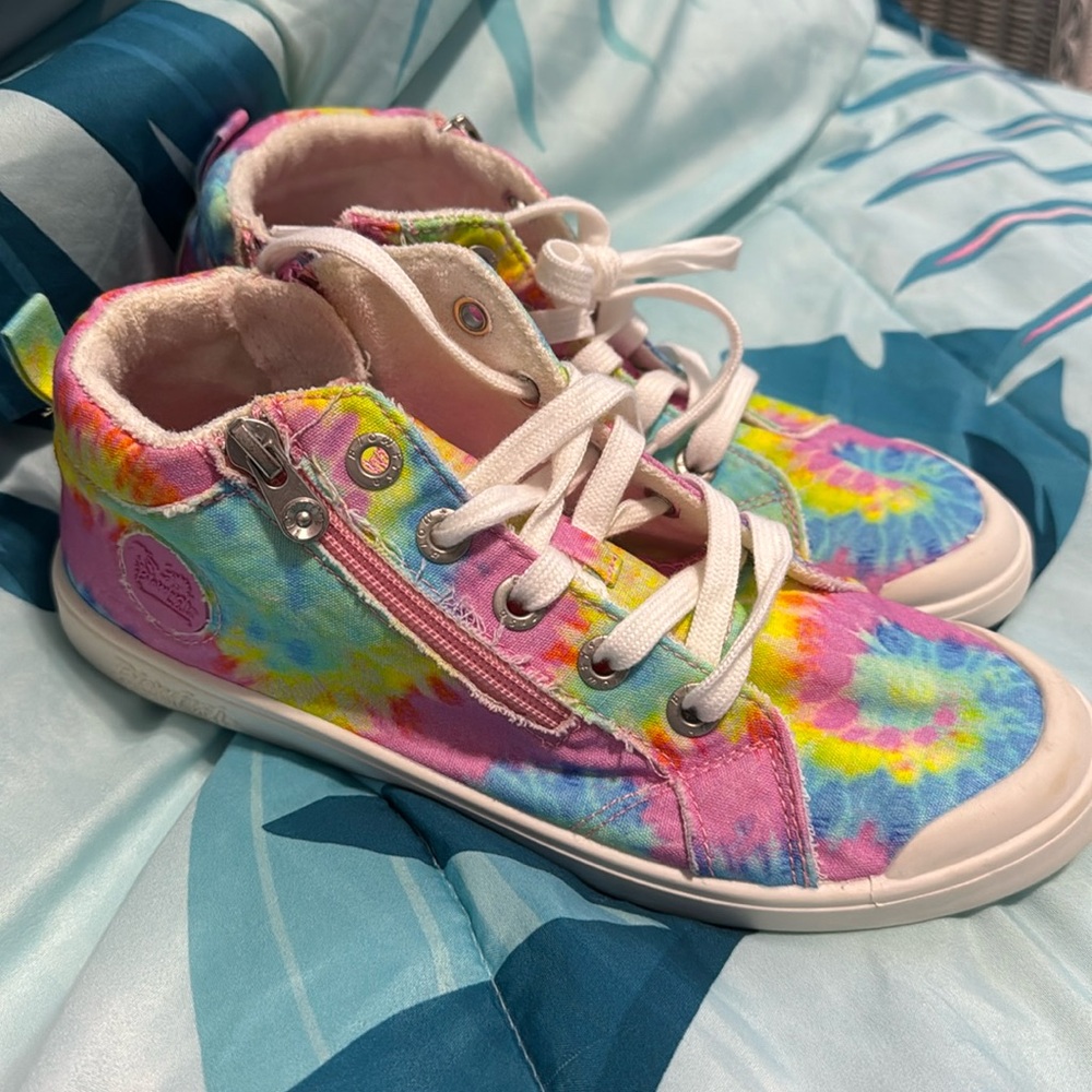 Blowfish Tie Dye Sneakers NWOT